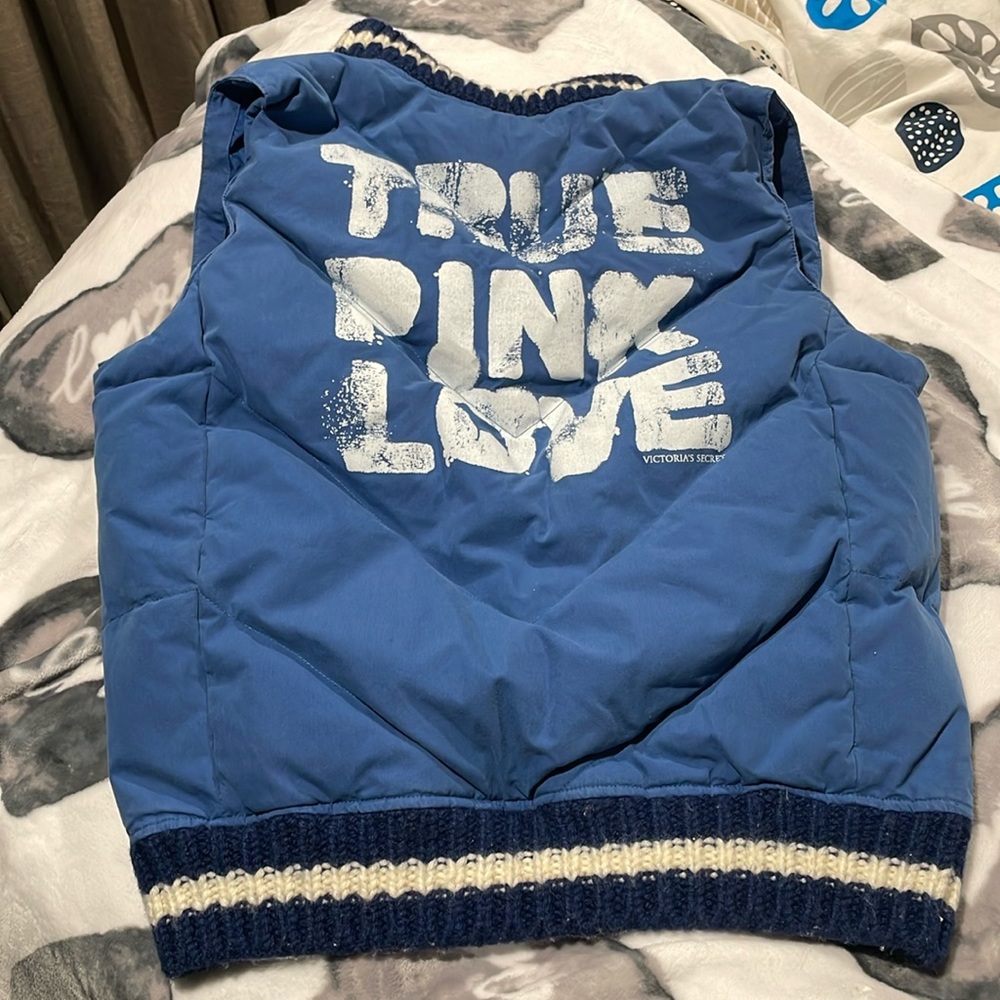 Victoria Secret Pink distressed 86 True Pink Love Sz M/L puffer vest Vintage 💕